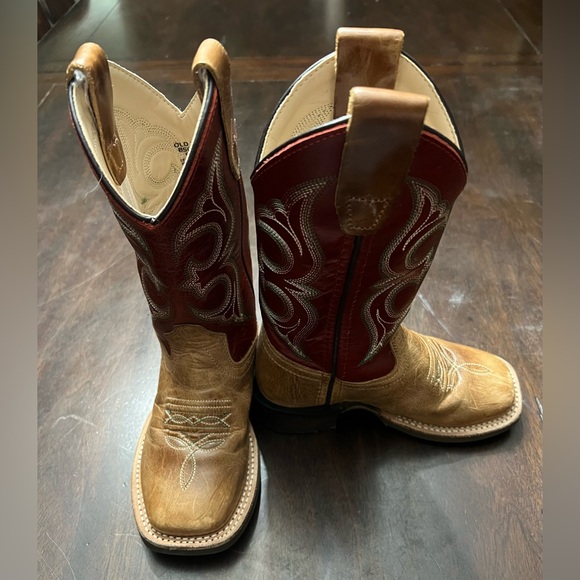 Old West Cowboy Boots - Picture 2 of 5